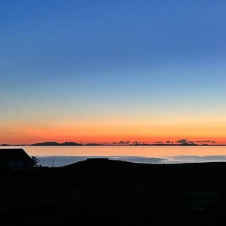 No. 6 - The Little House That Gives You A Hug Trumpan Bagian luar foto